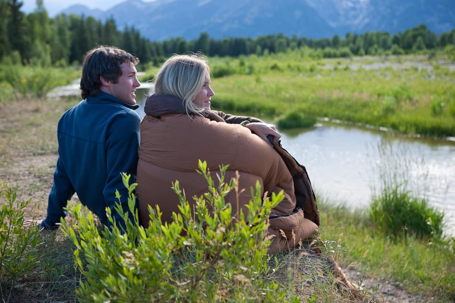 Coleman Cloudland Self-Inflating Sleeping Pad, Extra Thick Design and Insulating Foam for Comfort and Warmth, Easy Inflation Lightweight Camping Pad with Stretch Exterior and Durable Coating