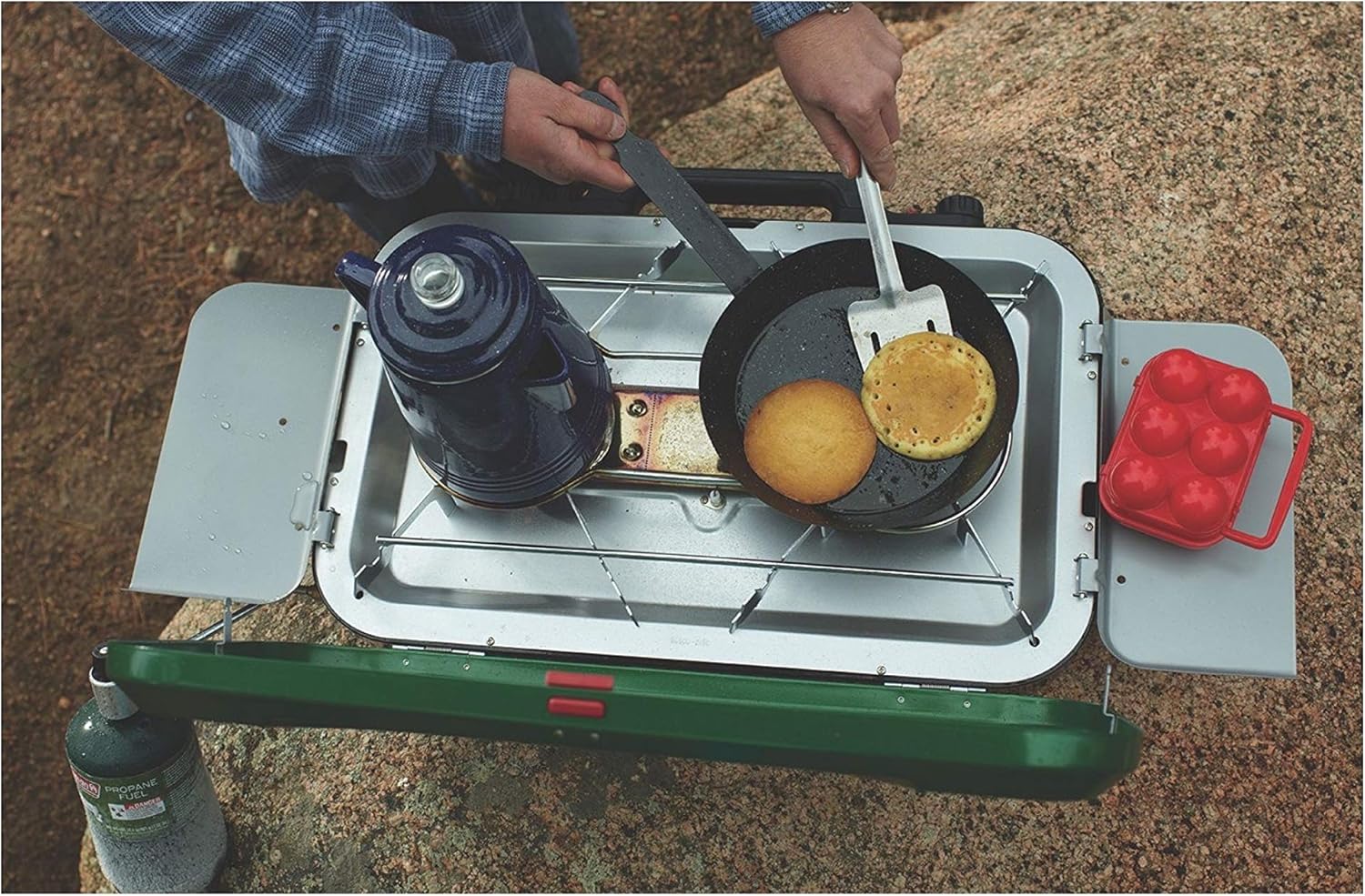 Coleman Classic 3-Burner Propane Camping Stove, Portable Camp Stove with 3 Adjustable Burners & Push-Button Instant Ignition, 28,000 BTUs for Camping, Tailgating, Grilling, BBQs, & More