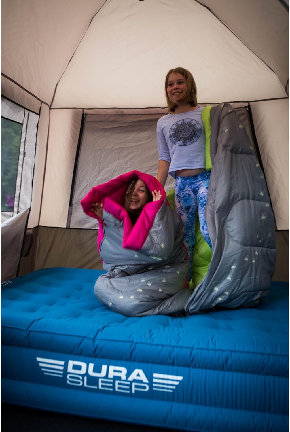 Coleman Kids 45°F Sleeping Bag, Comfortable Youth Sleeping Bag for Sleepovers & Camping, Fits Children up to 5ft 5in Tall, Lightweight and Warm Sleeping Bag for Indoor/Outdoor Use, Machine Washable