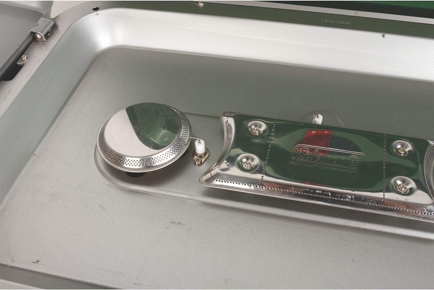 Coleman Classic 3-Burner Propane Camping Stove, Portable Camp Stove with 3 Adjustable Burners & Push-Button Instant Ignition, 28,000 BTUs for Camping, Tailgating, Grilling, BBQs, & More