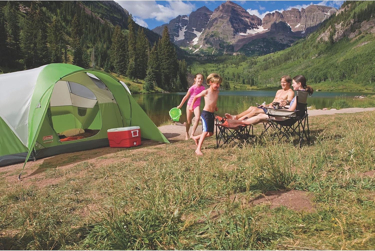 Coleman Montana Camping Tent, 6/8 Person Family Tent with Included Rainfly, Carry Bag, and Spacious Interior, Fits Multiple Queen Airbeds and Sets Up in 15 Minutes